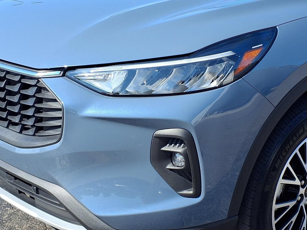 Certified 2024 Ford Escape SE FWD image 32