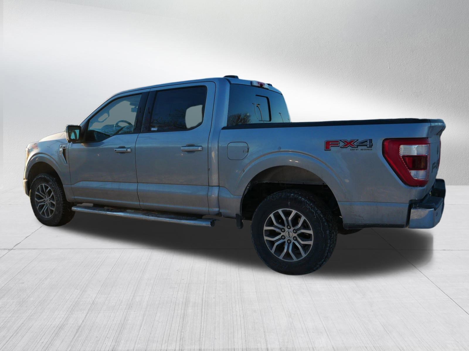 Certified 2022 Ford F150 Lariat w/ Equipment Group 501A Mid image 3