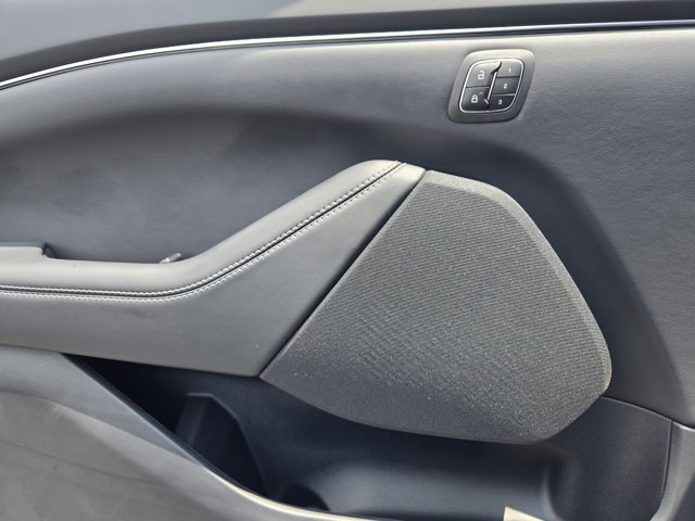 Certified 2025 Ford Mustang Mach-E Select w/ Comfort Package Lite AWD/4WD image 18