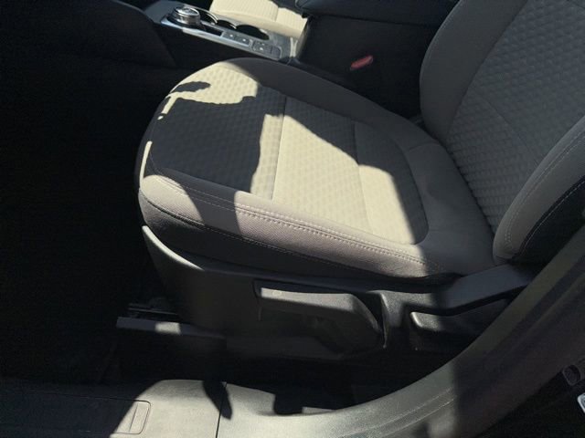 Certified 2021 Ford Escape SE w/ SE Sport Appearance Package image 11