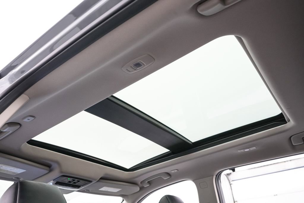 Used 2023 Nissan Rogue Platinum w/ Platinum Premium Package image 20