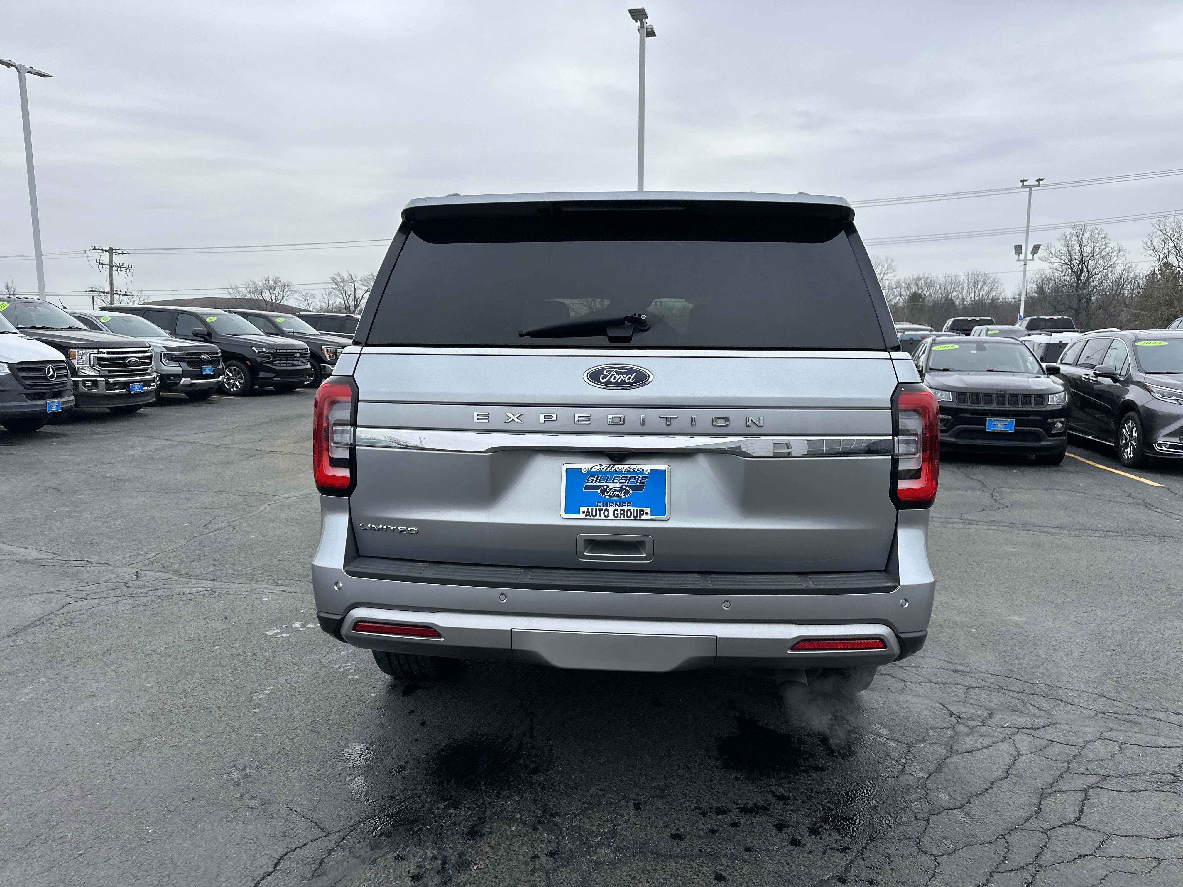 Certified 2024 Ford Expedition Limited image 4