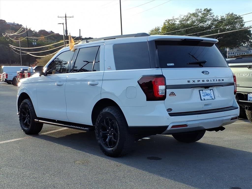 Certified 2024 Ford Expedition Timberline image 2