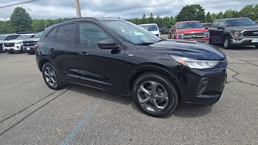 Certified 2023 Ford Escape ST-Line w/ Tech Pack #1 AWD/4WD image 21