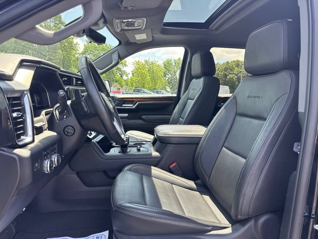 Used 2023 GMC Sierra 1500 Denali w/ Denali Reserve Package AWD/4WD image 5