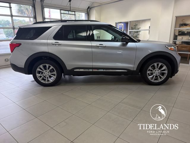 Certified 2024 Ford Explorer XLT w/ Equipment Group 202A AWD/4WD image 10