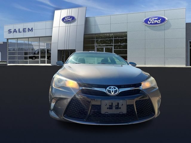 Used 2017 Toyota Camry SE w/ Moonroof Package FWD image 7