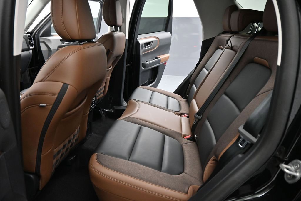 Certified 2025 Ford Bronco Sport Outer Banks w/ Outer Banks Tech Package+ AWD/4WD image 21