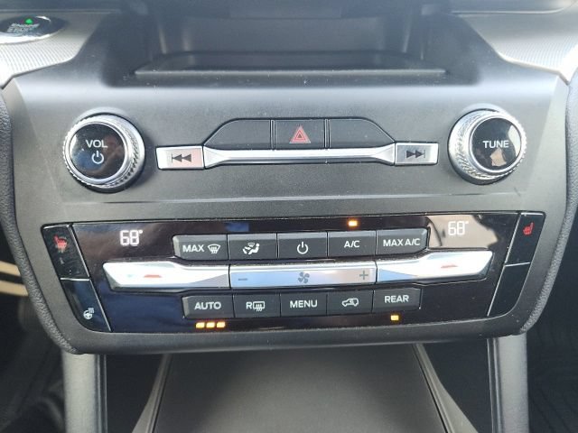 Certified 2020 Ford Explorer XLT w/ Equipment Group 202A AWD/4WD image 32