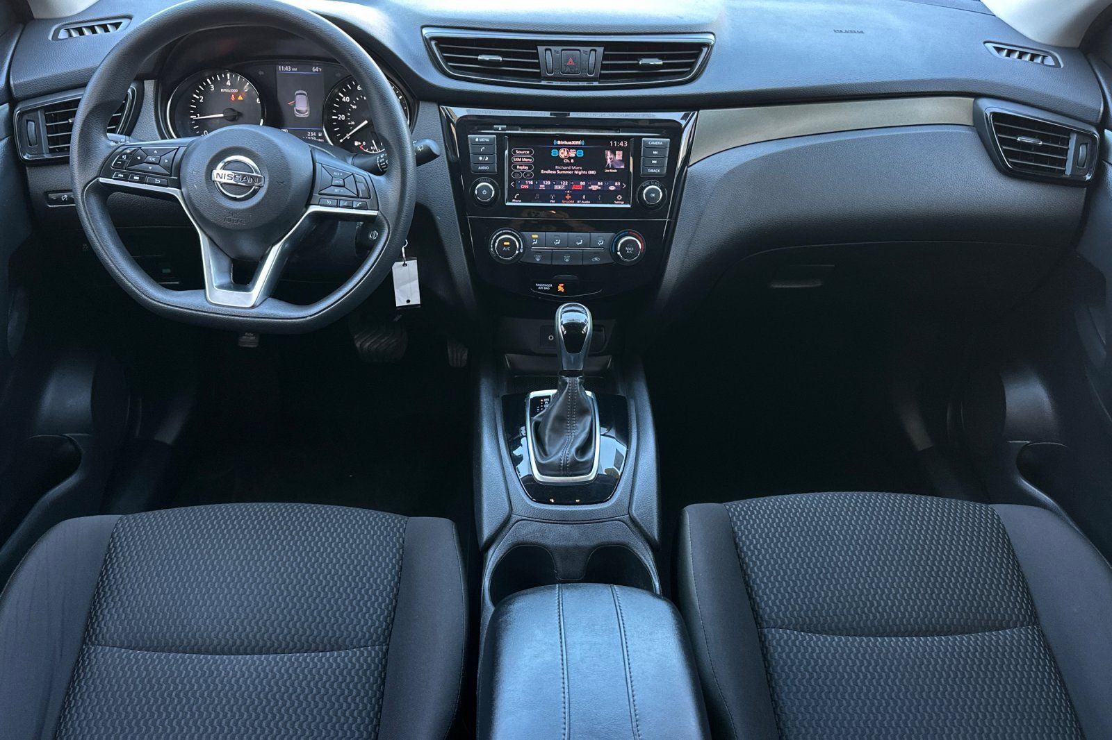 Used 2019 Nissan Rogue Sport S image 12