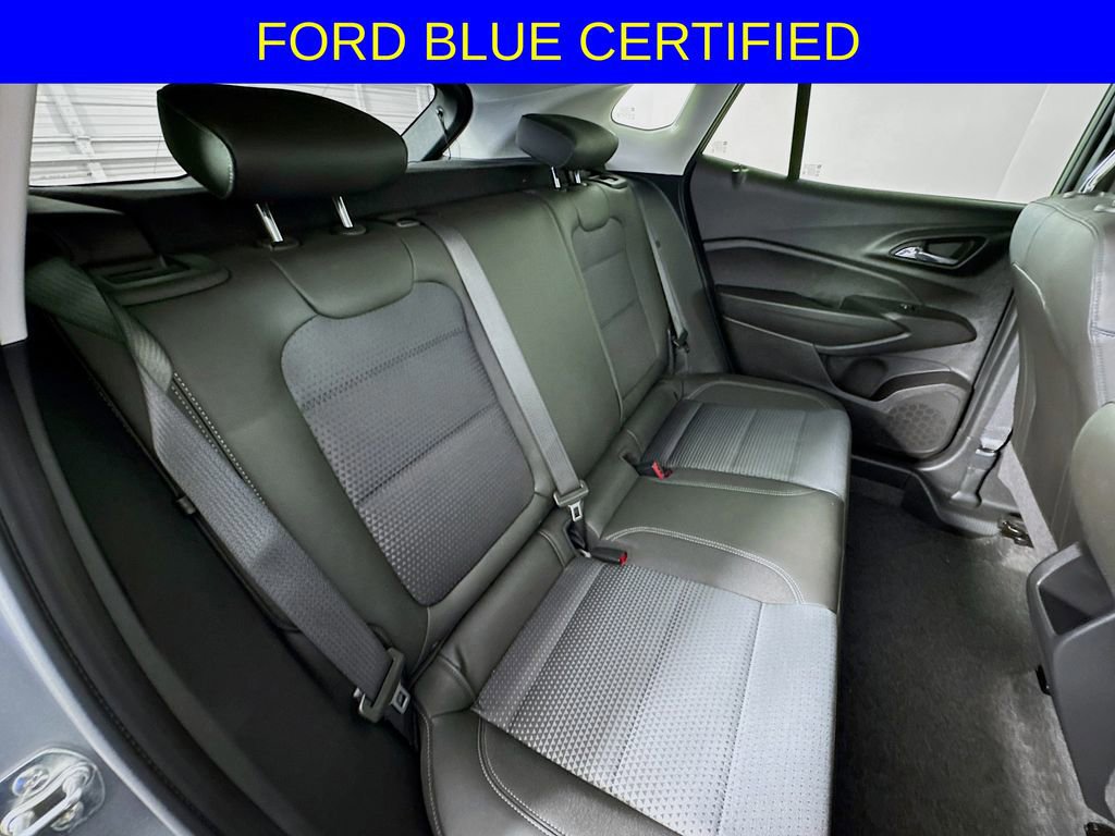 Used 2025 Chevrolet Trax LT w/ Driver Confidence Package image 25