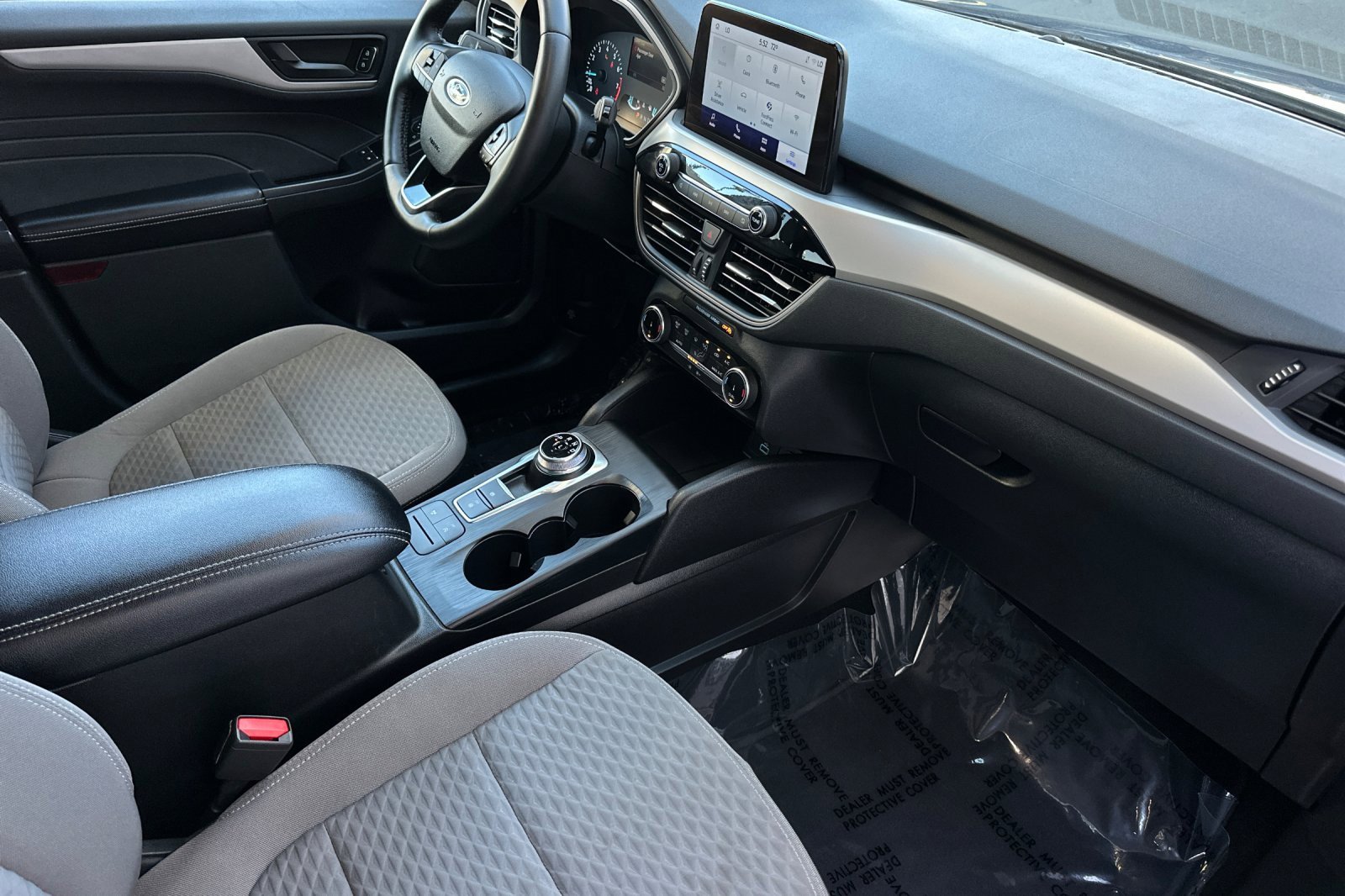 Certified 2022 Ford Escape SE w/ SE Sport Appearance Package image 15