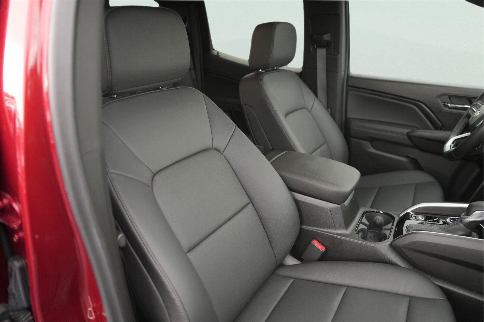 Used 2026 Chevrolet Colorado LT w/ LT Convenience Package AWD/4WD image 19