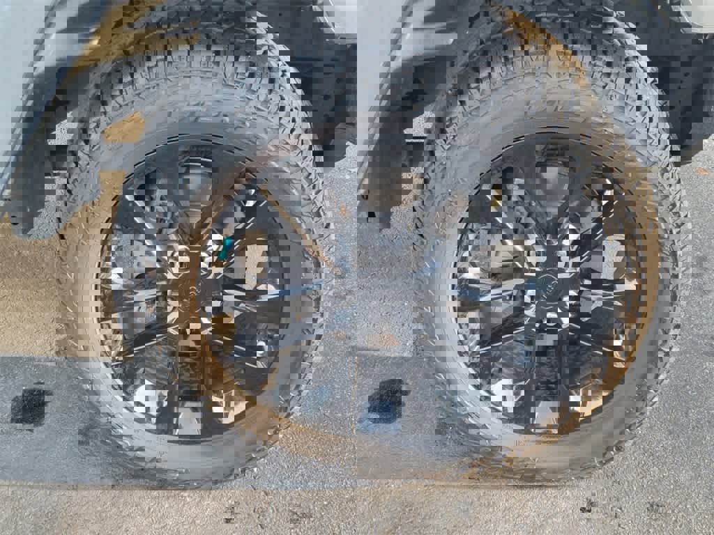 Used 2023 Jeep Wrangler Sahara w/ Cold Weather Group image 4