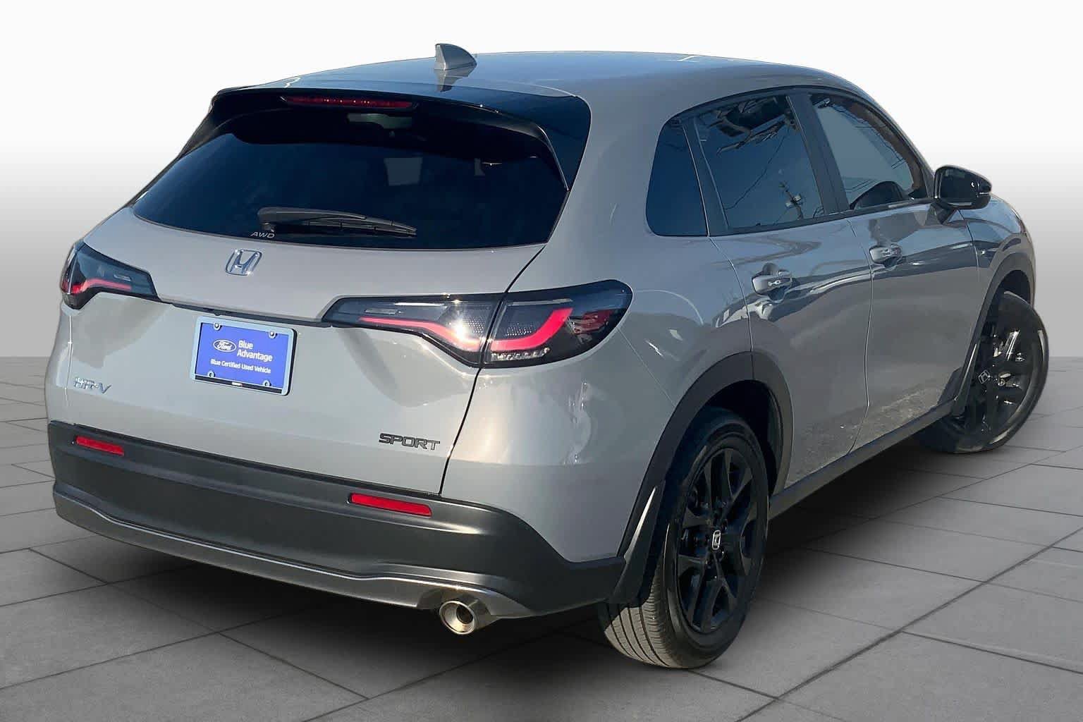 Used 2025 Honda HR-V Sport image 13