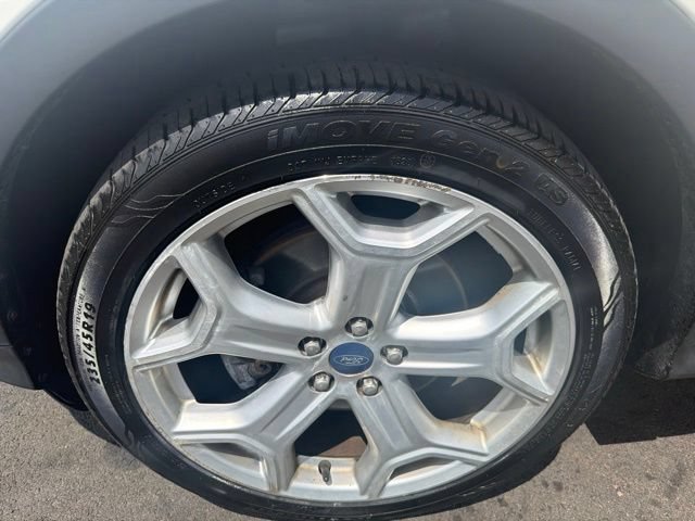 Certified 2019 Ford Escape Titanium AWD/4WD image 23