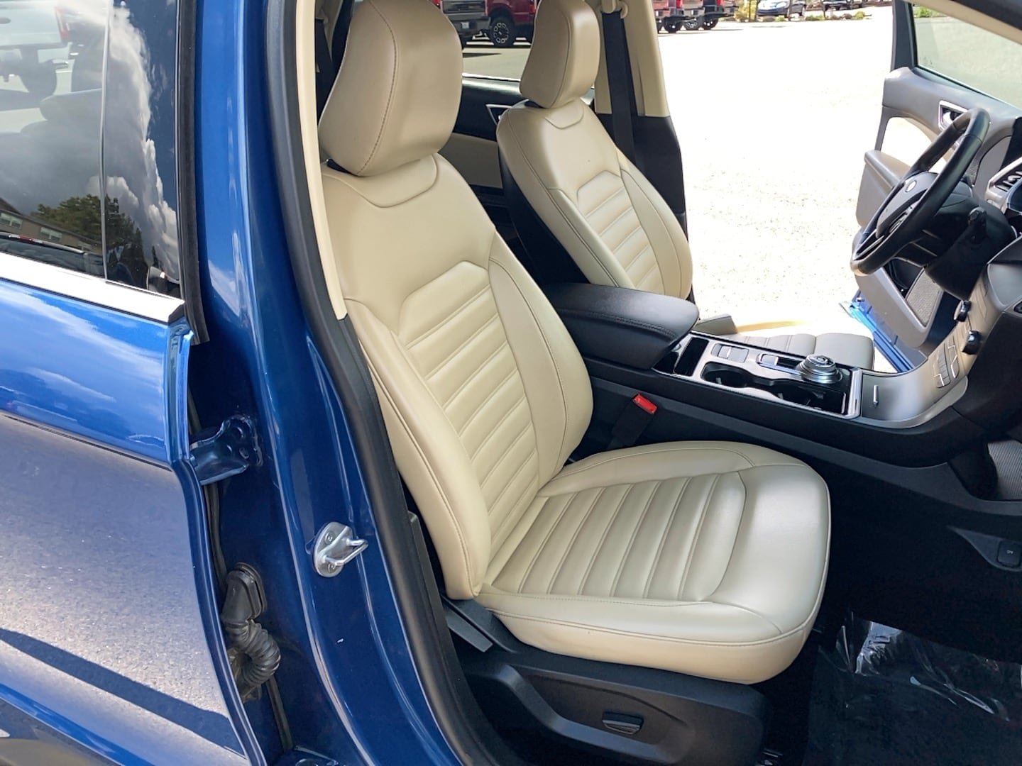 Certified 2020 Ford Edge SEL FWD image 17