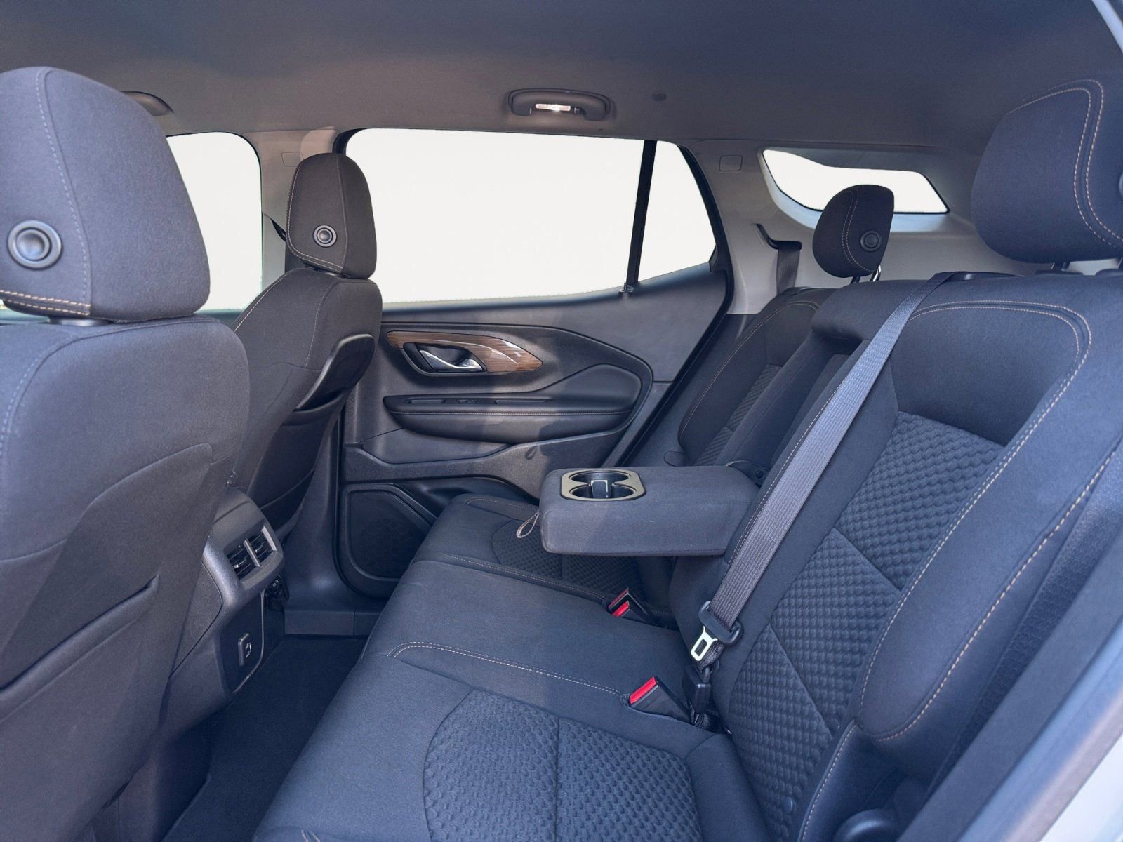 Used 2020 GMC Terrain SLE image 13