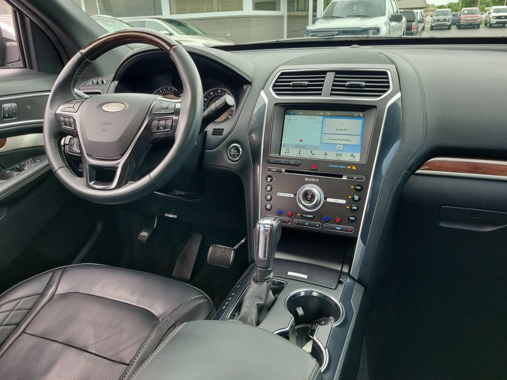 Certified 2017 Ford Explorer Platinum AWD/4WD image 13