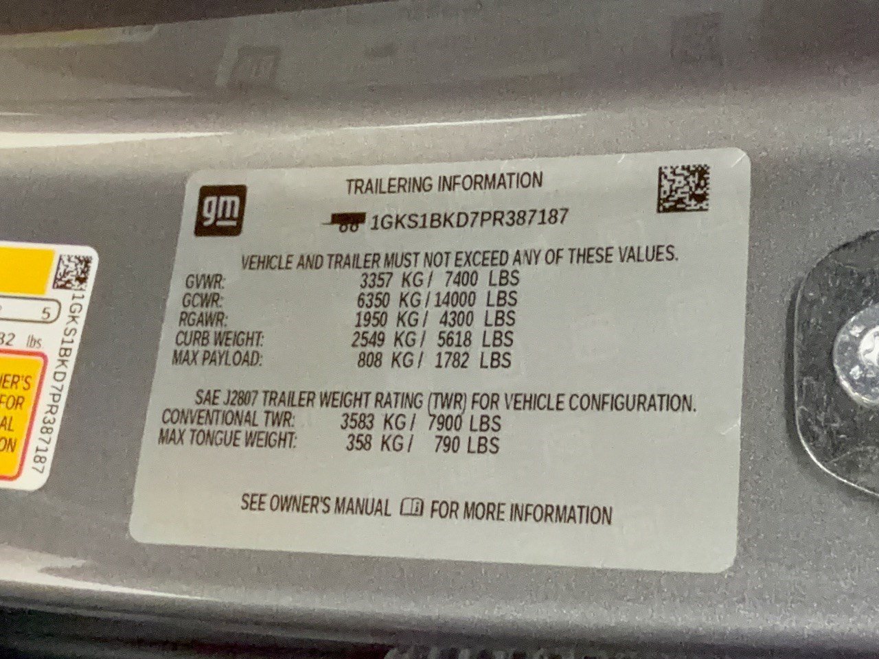 Used 2023 GMC Yukon SLT w/ SLT Luxury Package RWD image 32