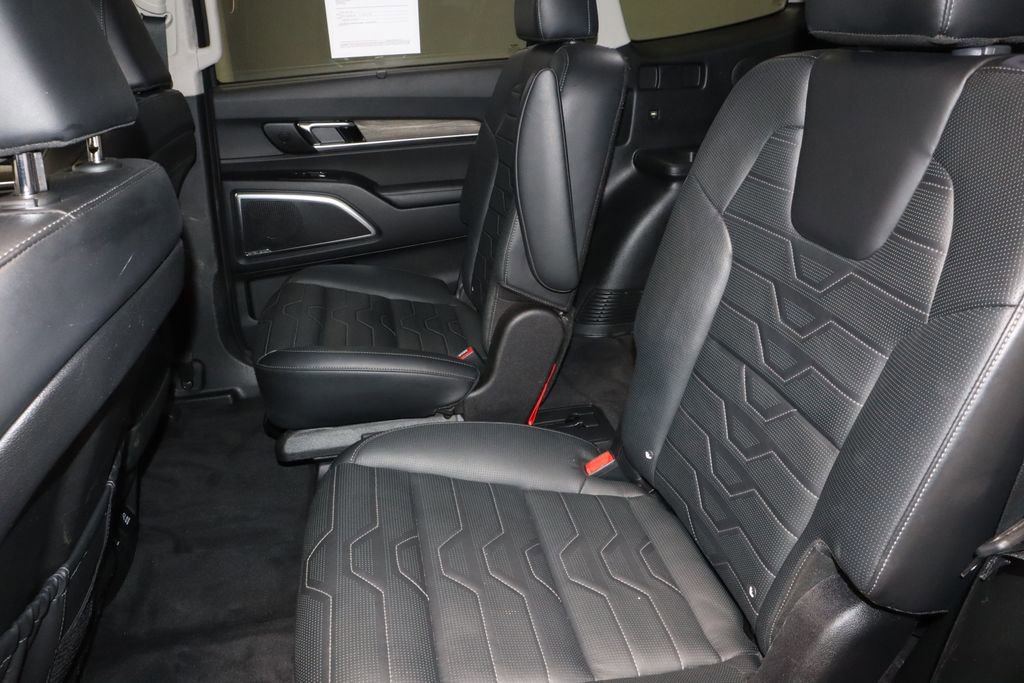 Used 2022 Kia Telluride SX w/ SX Prestige Package image 22