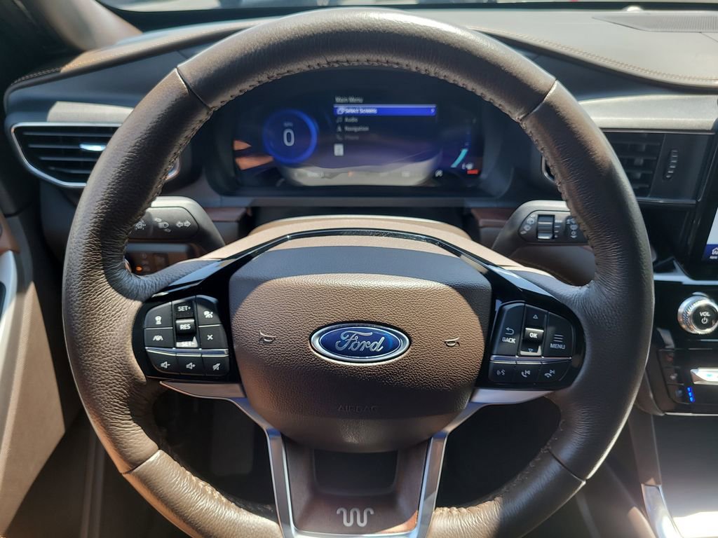 Certified 2024 Ford Explorer King Ranch w/ Technology Package AWD/4WD image 30