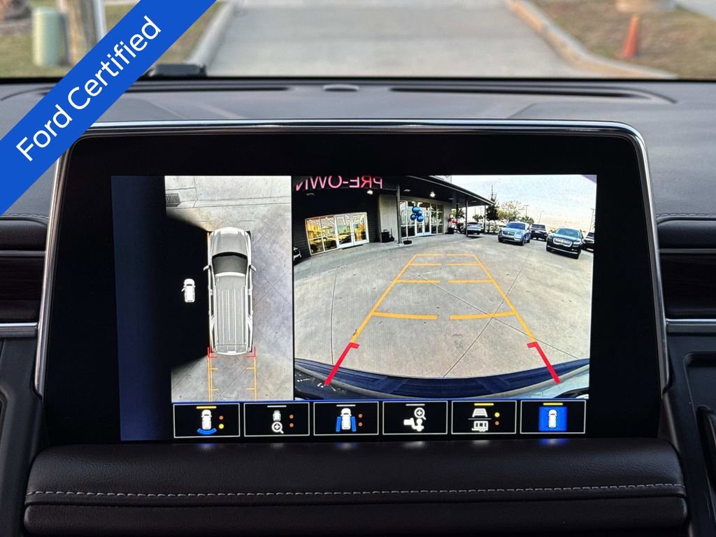 Used 2022 Chevrolet Tahoe Z71 w/ Luxury Package image 28