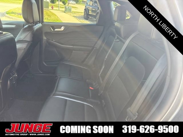Certified 2025 Ford Escape Platinum AWD/4WD image 16