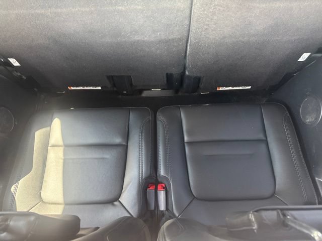Certified 2017 Ford Explorer XLT w/ Equipment Group 202A FWD image 19