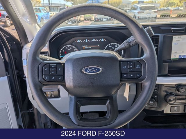Certified 2024 Ford F250 XL w/ Snow Plow/Camper Package AWD/4WD image 16