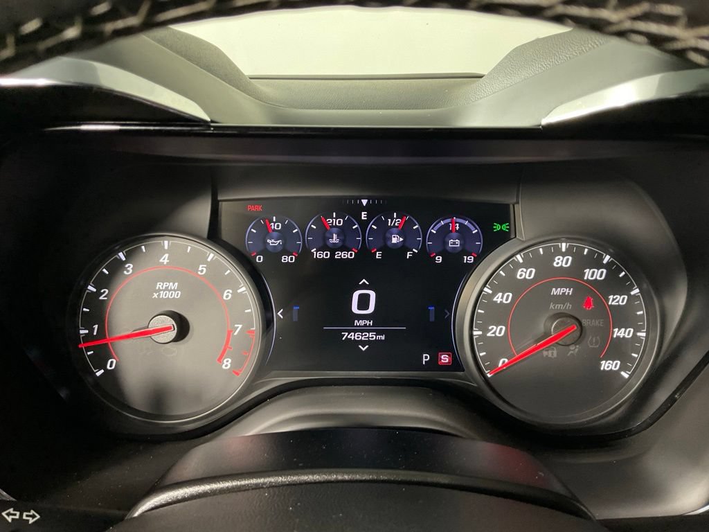 Used 2020 Chevrolet Camaro LT RWD image 25