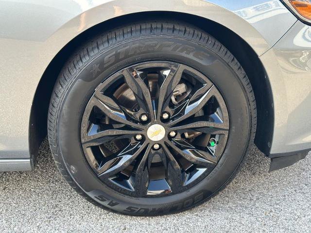 Used 2024 Chevrolet Malibu LT FWD image 8