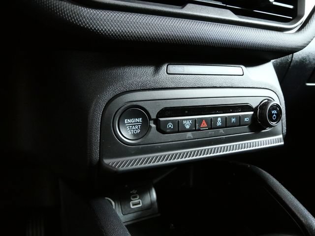 Certified 2025 Ford Bronco Sport Outer Banks w/ Outer Banks Tech Package+ AWD/4WD image 23