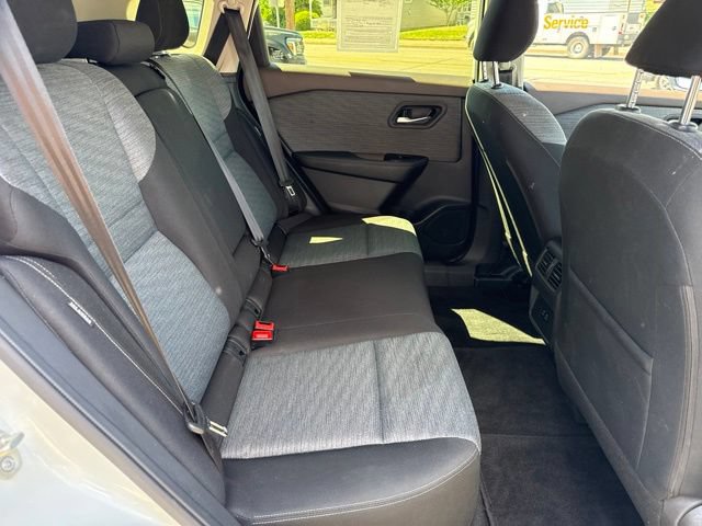Used 2023 Nissan Rogue SV AWD/4WD image 34