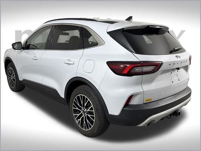 Certified 2025 Ford Escape SE w/ PHEV Premium Package image 11