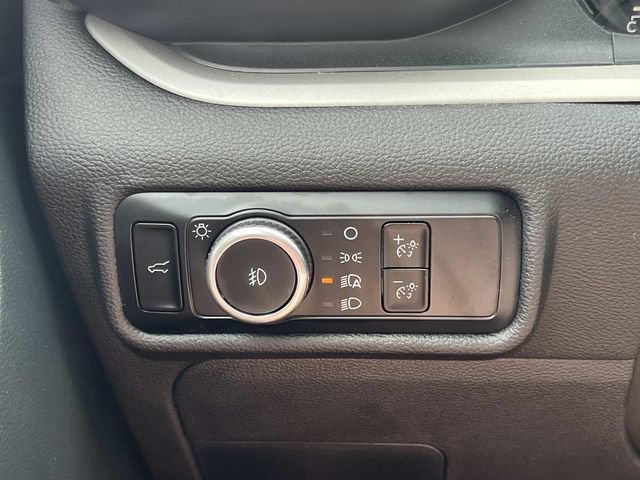 Certified 2024 Ford Explorer XLT w/ Equipment Group 202A AWD/4WD image 29