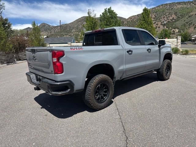 Used 2024 Chevrolet Silverado 1500 LT Trail Boss w/ LT Trail Boss Premium Package AWD/4WD image 12