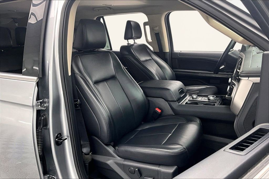 Certified 2024 Ford Expedition Max XLT image 9