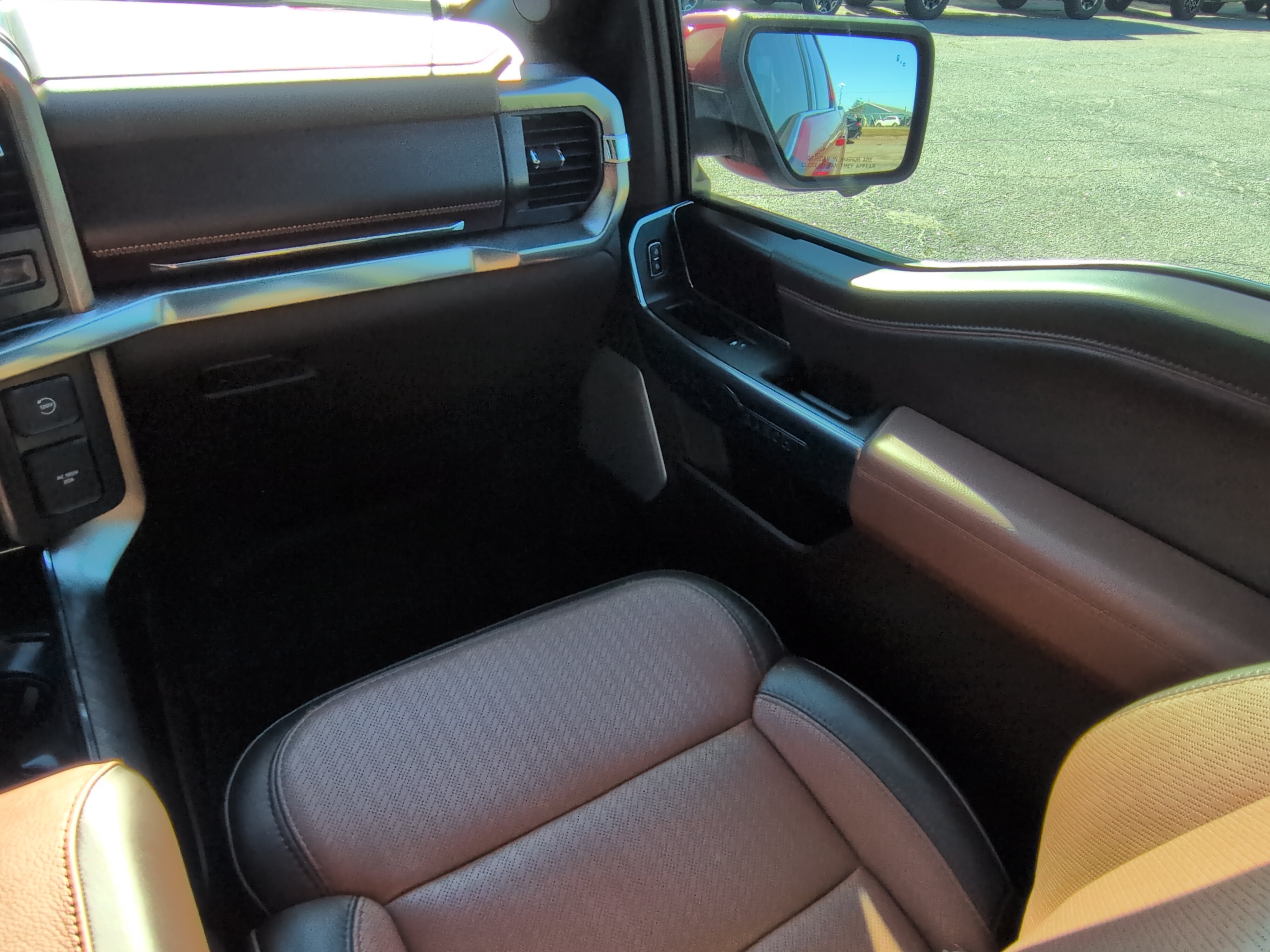 Certified 2025 Ford F150 King Ranch AWD/4WD image 15