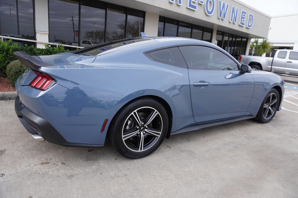 Certified 2025 Ford Mustang Premium image 4