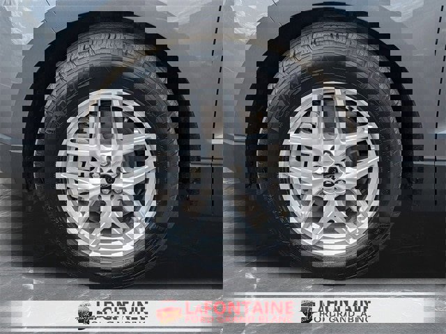 Certified 2024 Ford Edge SEL image 32