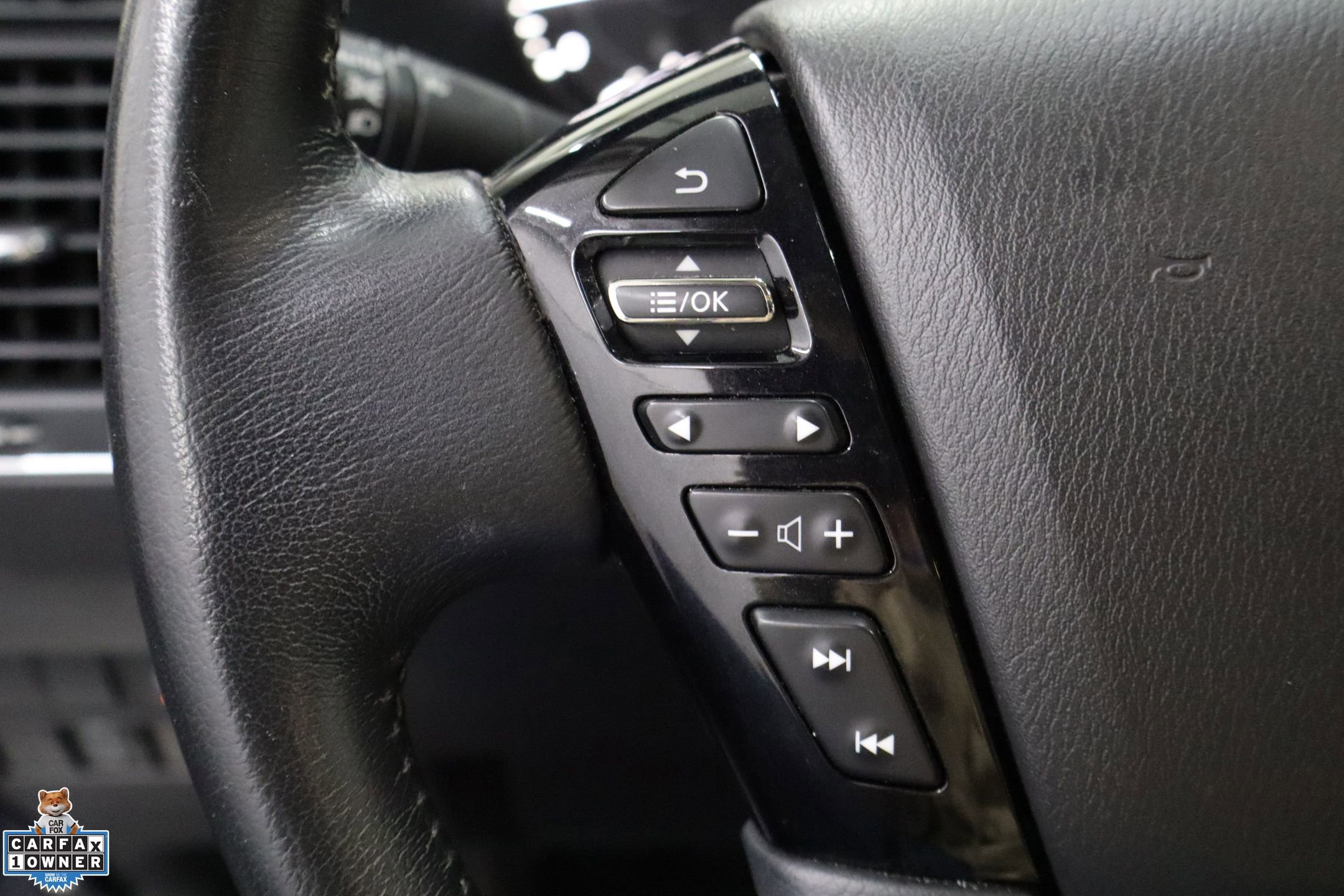 Used 2022 Nissan Armada SL image 16