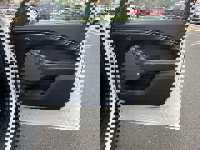 Certified 2025 Ford Mustang Mach-E Premium image 23