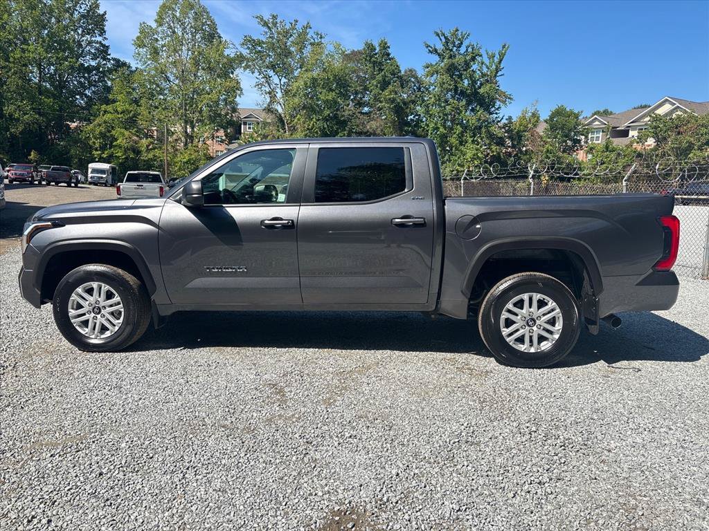Used 2025 Toyota Tundra SR5 AWD/4WD image 4