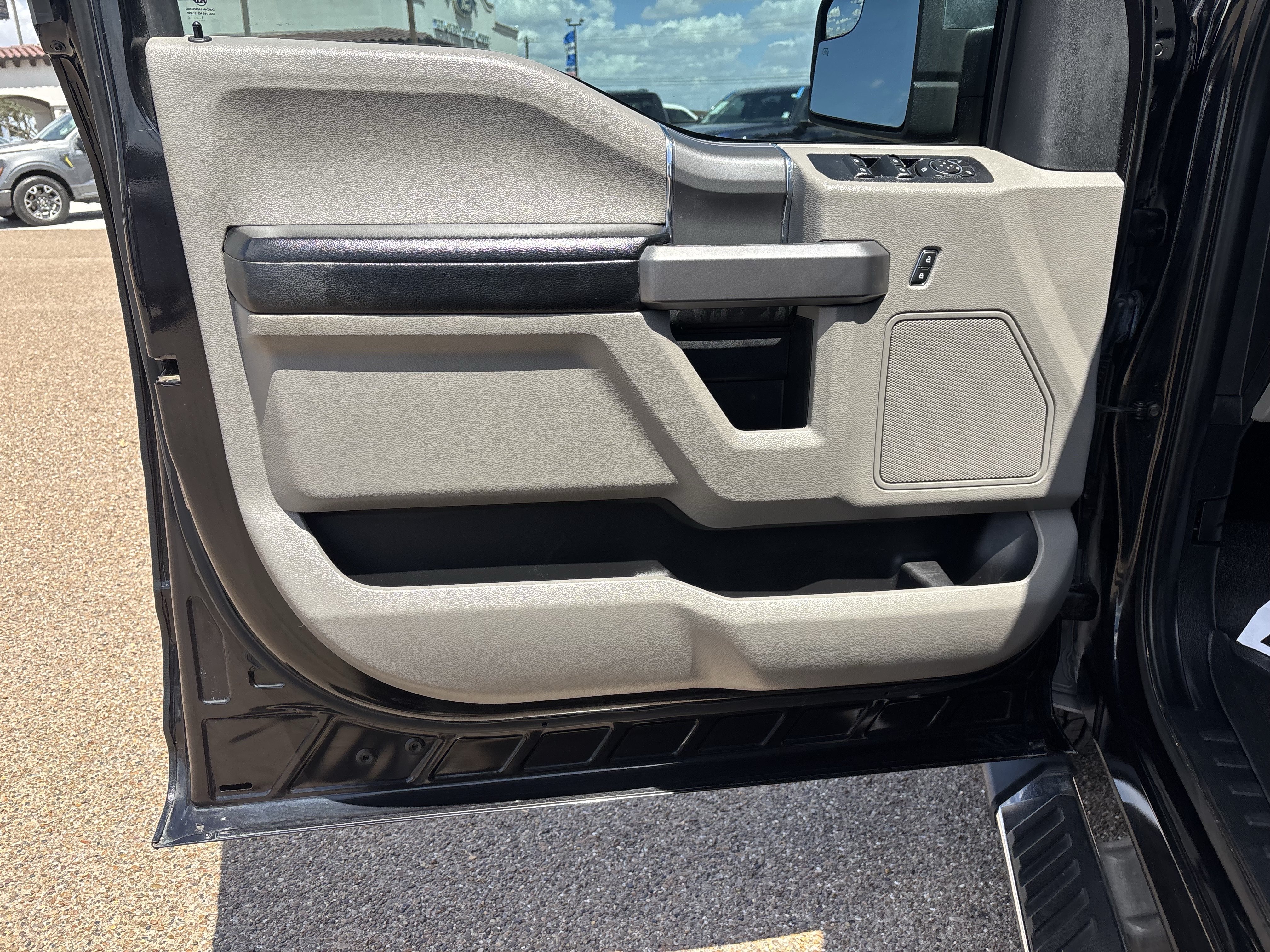Certified 2020 Ford F150 XLT w/ Equipment Group 302A Luxury RWD image 6
