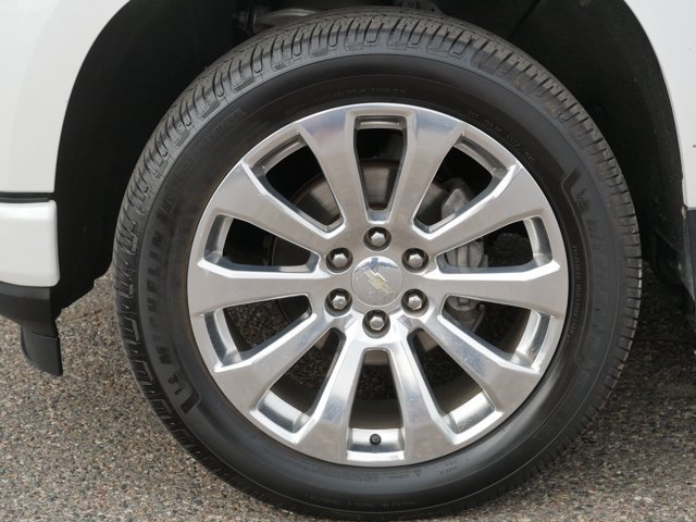 Used 2019 Chevrolet Silverado 1500 High Country w/ Trailer Camera Package AWD/4WD image 9