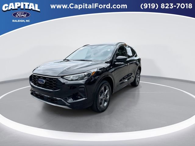 Certified 2024 Ford Escape ST-Line w/ Tech Pack #1 AWD/4WD image 4