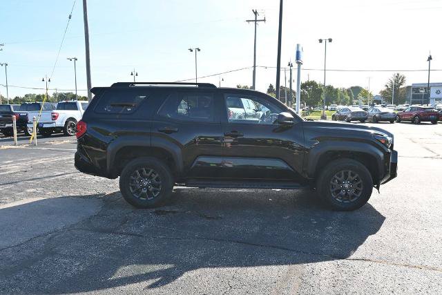 Used 2025 Toyota 4Runner SR5 AWD/4WD image 8
