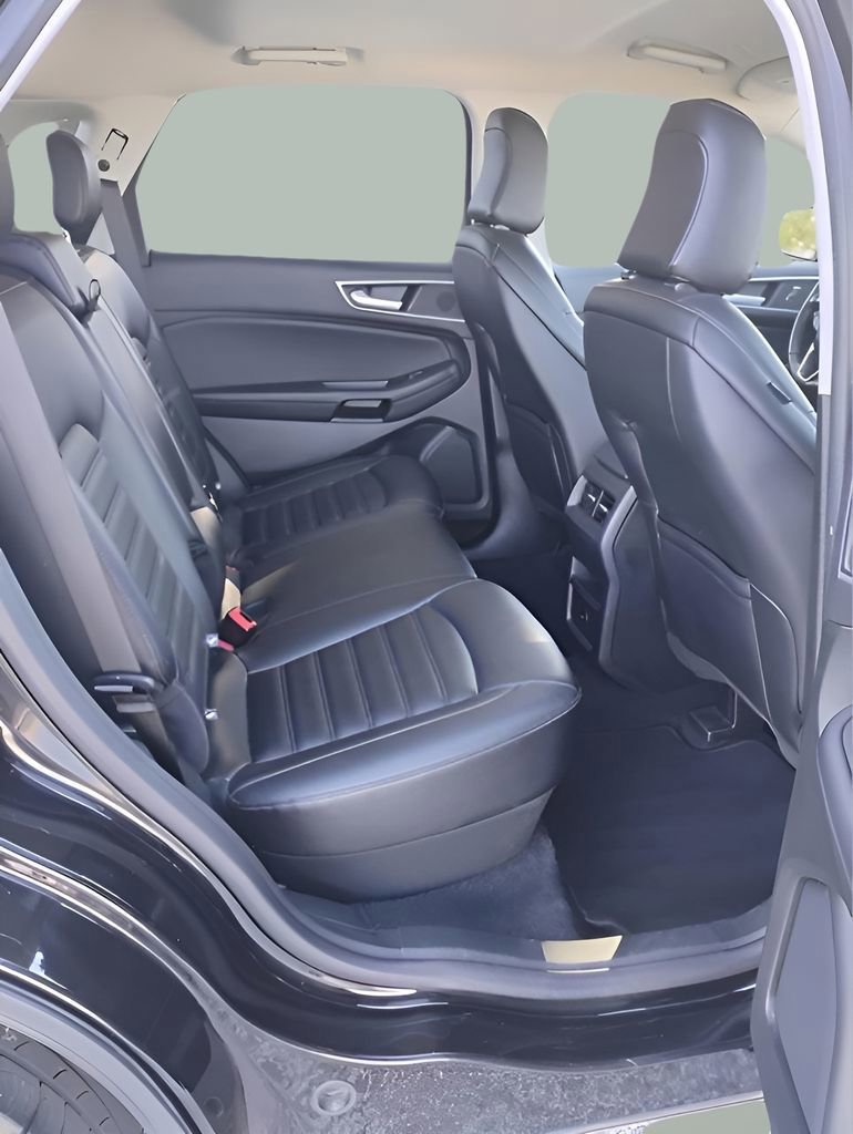 Certified 2024 Ford Edge SEL image 12