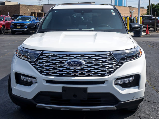 Certified 2023 Ford Explorer Platinum w/ Technology Package AWD/4WD image 4